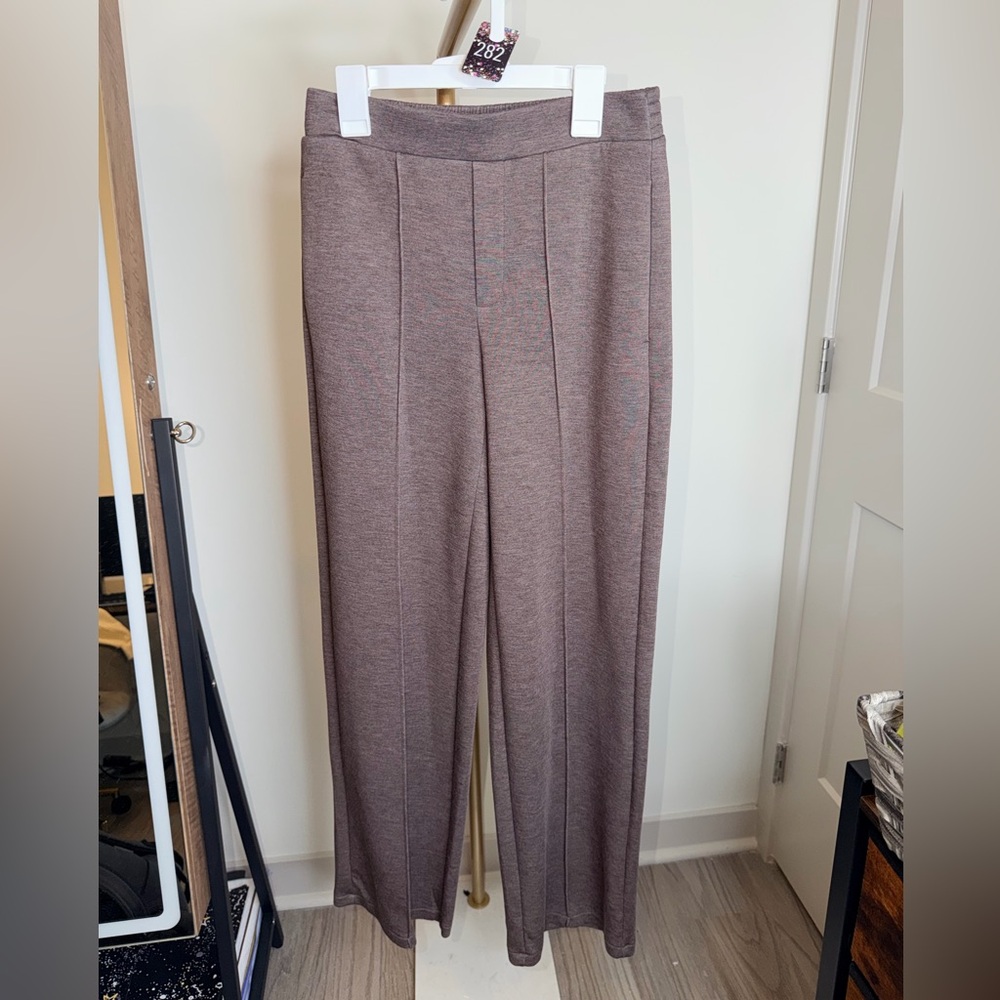 282.Simply Vera Vera Wang HR Wide Leg Scuba Knit Pants in medium quicksand heath